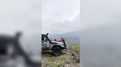 Maria Dmar fodendo no Jeep - Screenshot 4