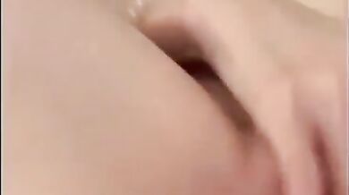 delicia da Tailândia se masturbando gostoso - Screenshot 5