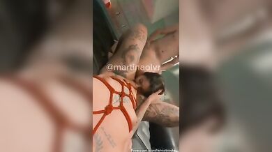 Dupla penetração de dedos + rola, as duas gozando juntas esguichando