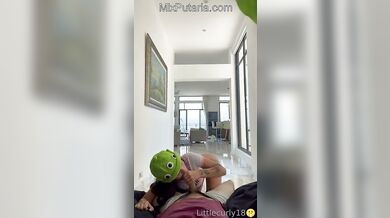 Tiktoker novinha de 18 anos fodendo grátis