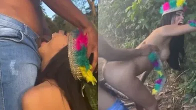 Indiazinha mamando e metendo