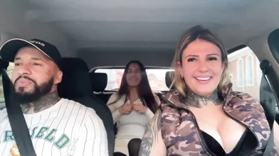 Uber picks up a young passenger who just turned 18 with silicone implants and her husband and they end up having sex in the car in São Paulo! Wet pussy