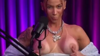 mc pipokinha famosa pelada em show