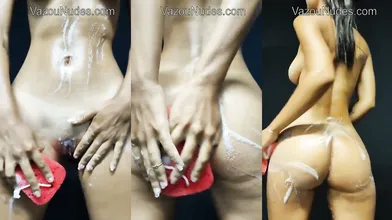 Tete Santos Pelada se ensaboando